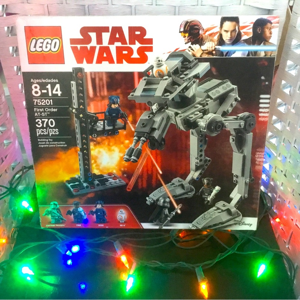 Lego Star Wars 1st Order AT ST 75201 New with slight creases on box - Picture 1 of 16